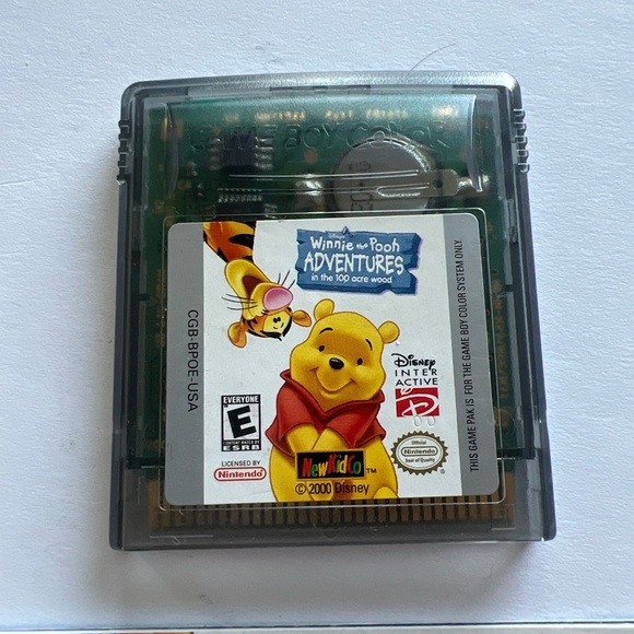 Gameboy Color Winnie the Pooh 100 acre wood game - Picture 2 of 3